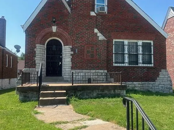 5950 N Pointe Blvd, Saint Louis, MO 63147