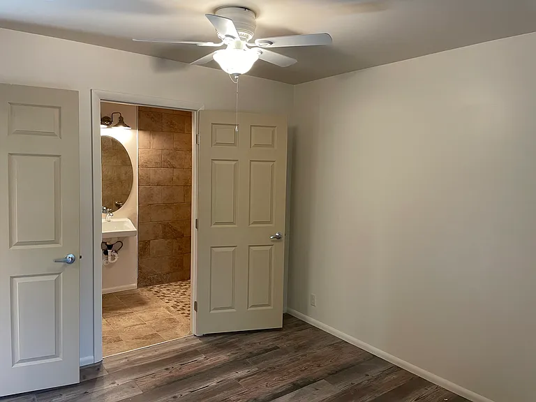 2545 E Spring St #3 — Photo 12