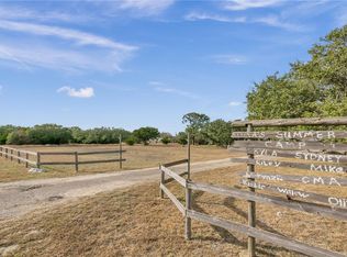 301 Huling Bnd, Liberty Hill, TX 78642