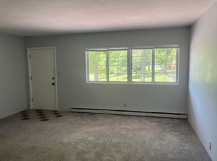 950 S Lincoln Ave #8, Springfield, IL 62704