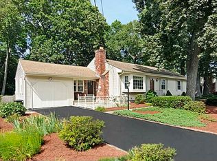9 Beverly Dr, Lincoln, RI 02865