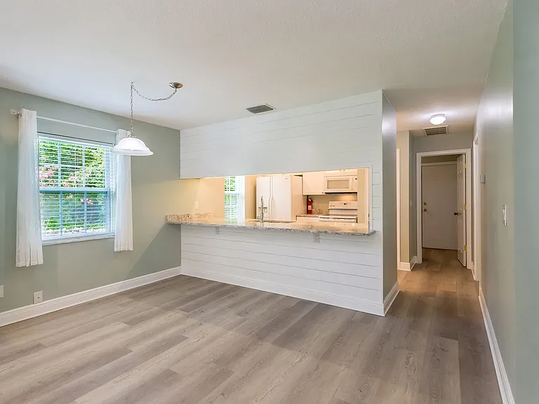 355 23rd Ave SW — Photo 6