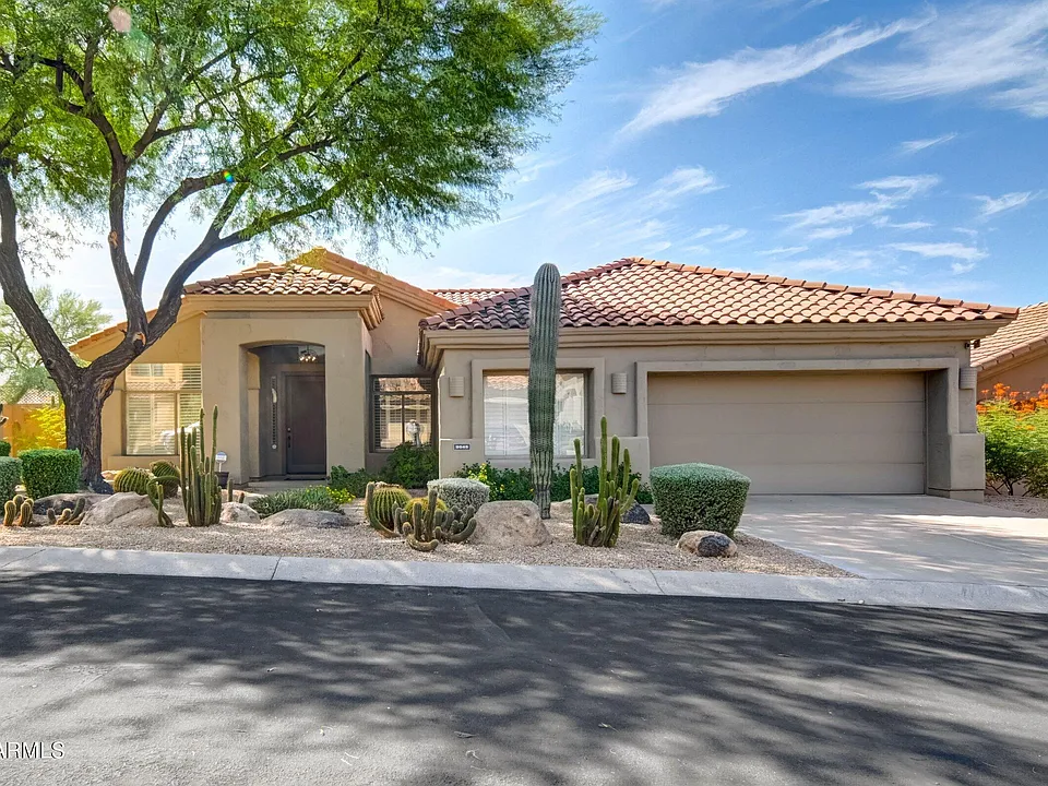 9045 E Casitas Del Rio Dr