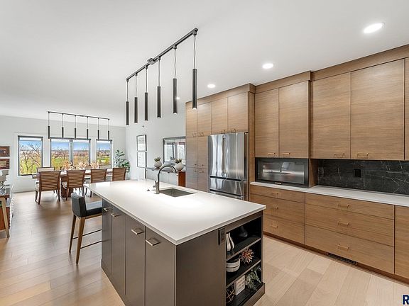 2nd image of 1210 W 57th St APT 302