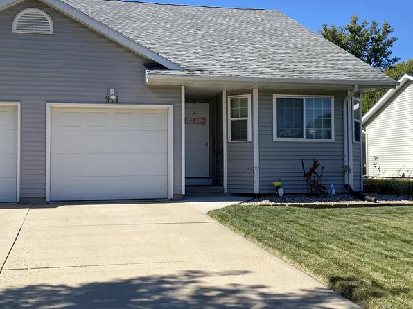 917 Parkwood LANE, Jefferson, WI 53549