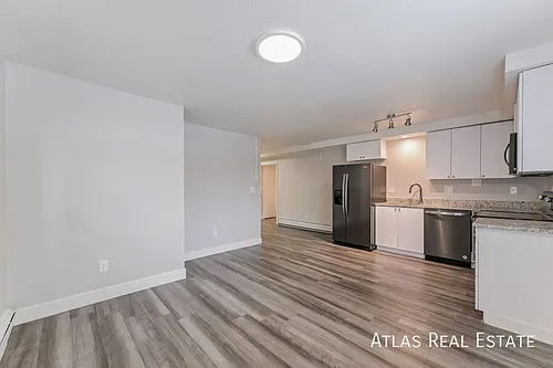 3150 N Harlan St #8 Photo 1