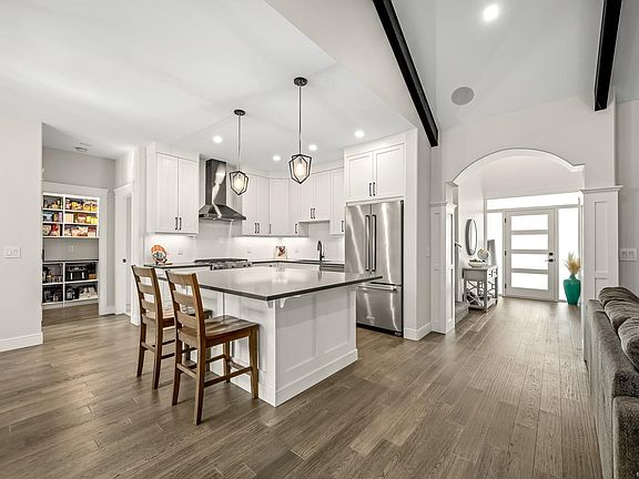 5th image of 2880 Arden Rd #4