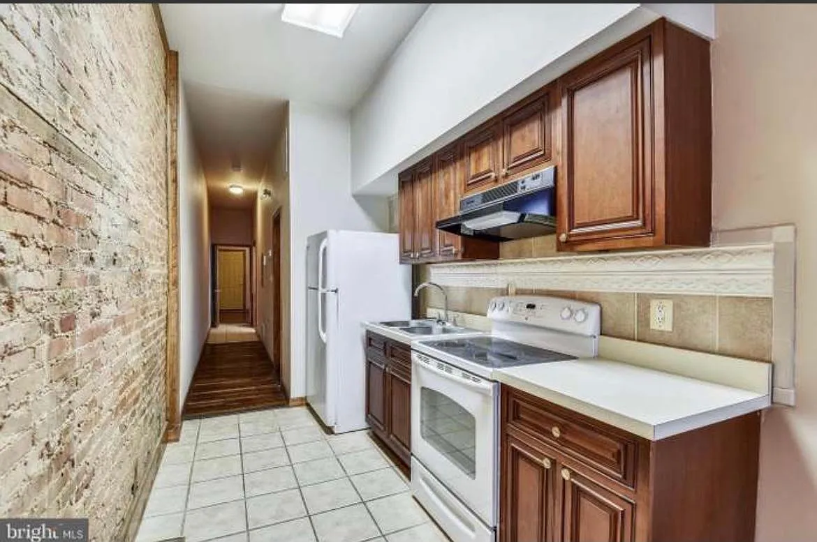 2 bed, 989 sqft, $1,022 — Photo 4
