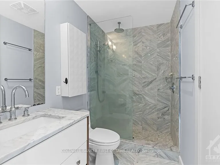 300 Lisgar St #907 — Photo 20
