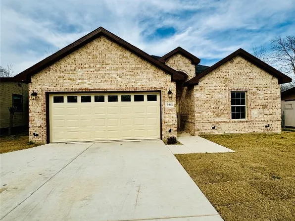 2808 Binyon St, Fort Worth, TX 76133