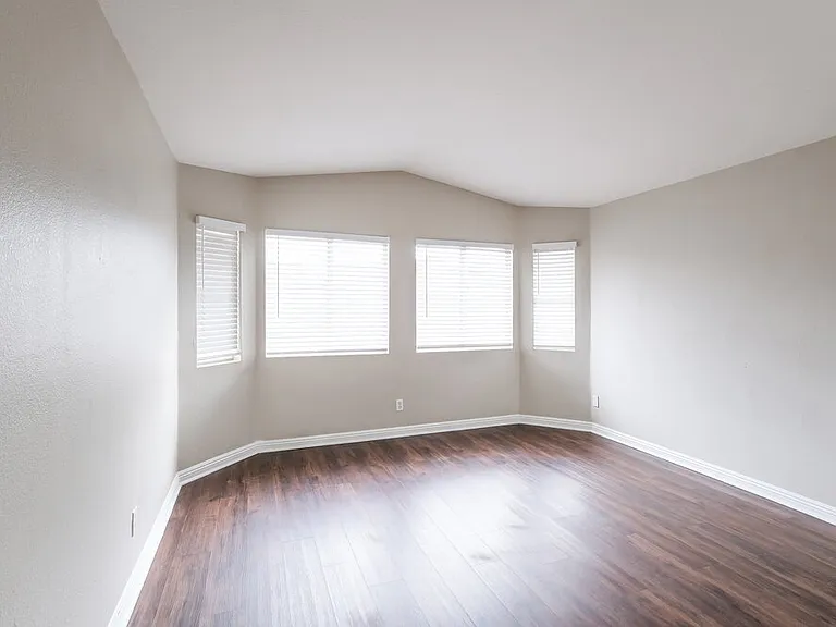 6634 W Pima St — Photo 10