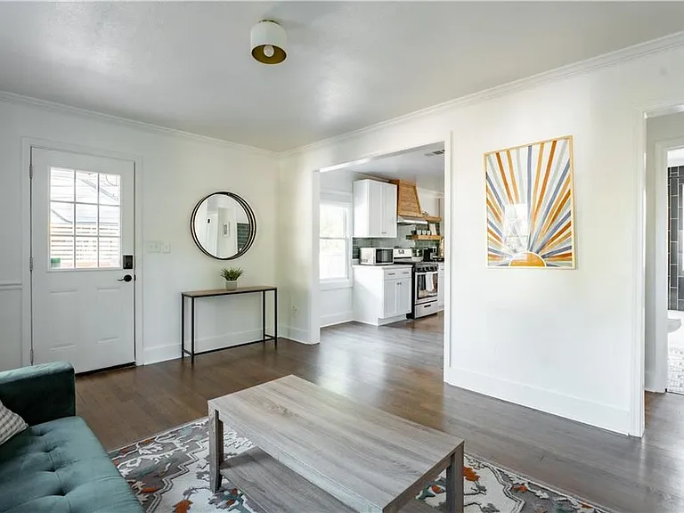 484 Glenwood Pl SE — Photo 11
