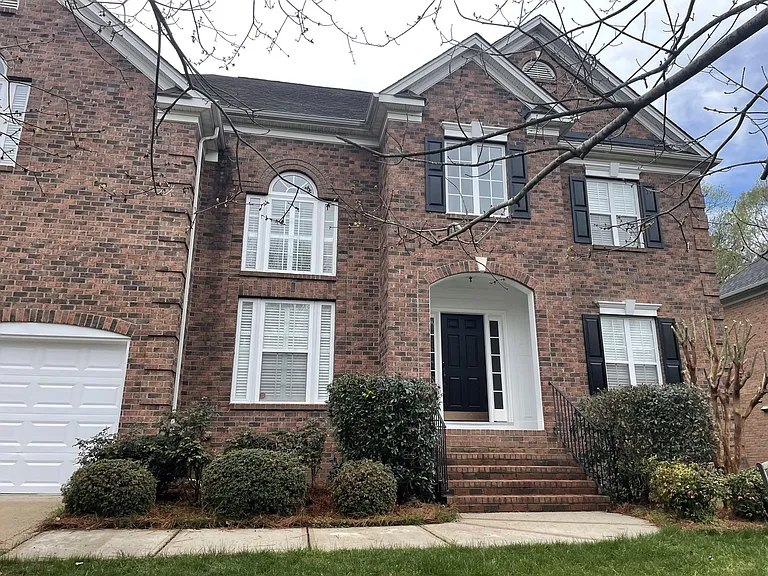414 Deer Brush Ln — Photo 2