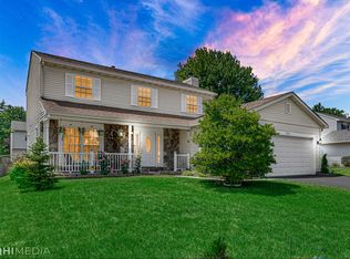 321 Homestead Dr, Bolingbrook, IL 60440