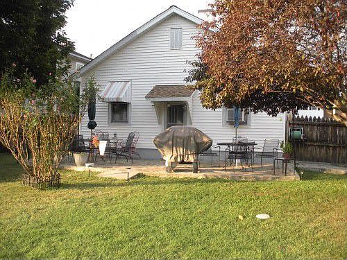 1st image of 908 Bowman Ave