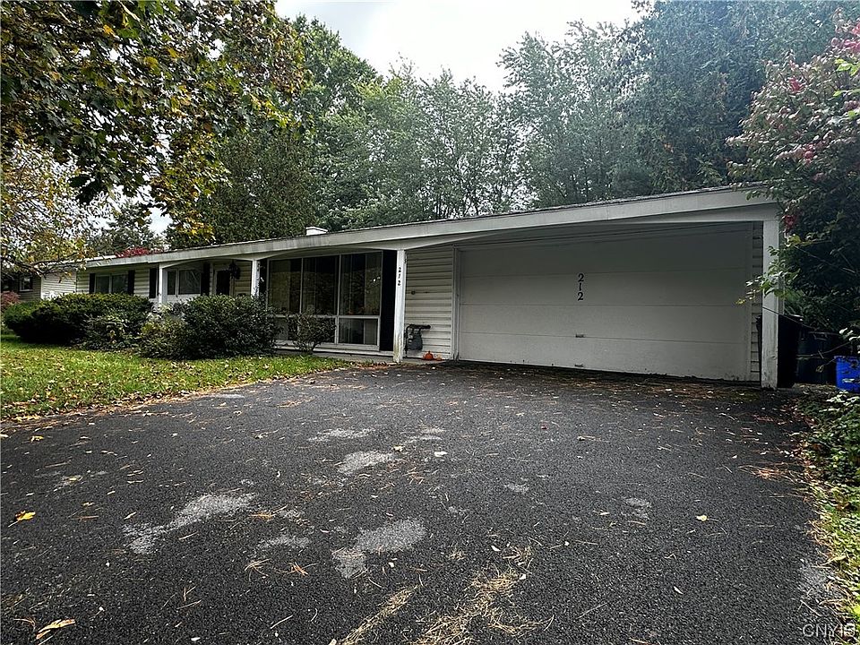 212 Blackberry Rd, Liverpool, NY 13090 Zillow