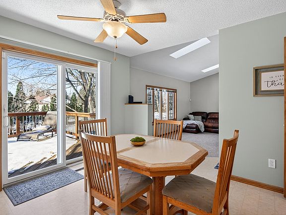 5th image of 268 Shamrock Dr