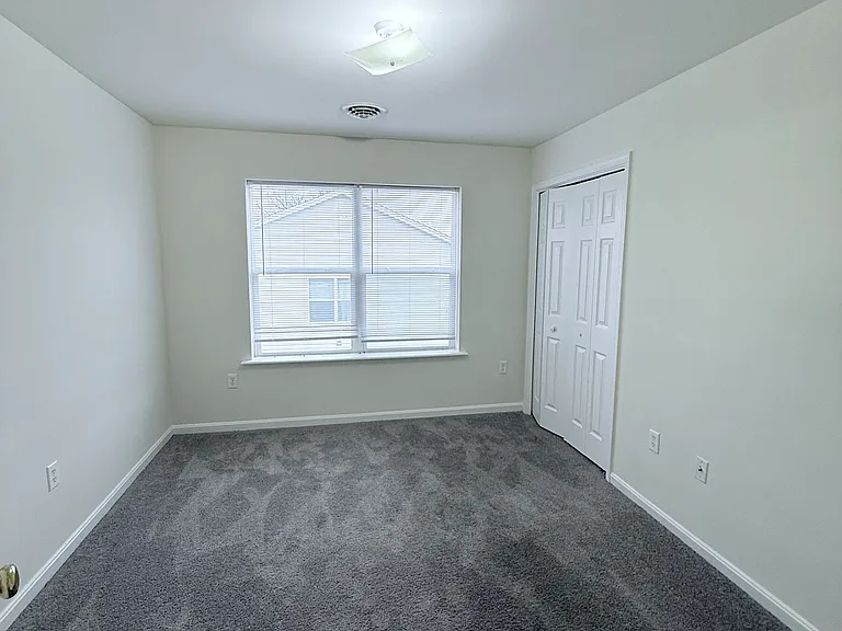 380-438 Channing Dr — Photo 45