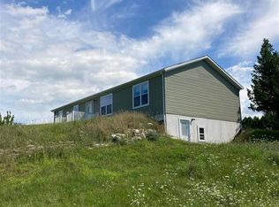 17710 Ferry Rd, Charlevoix, MI 49720