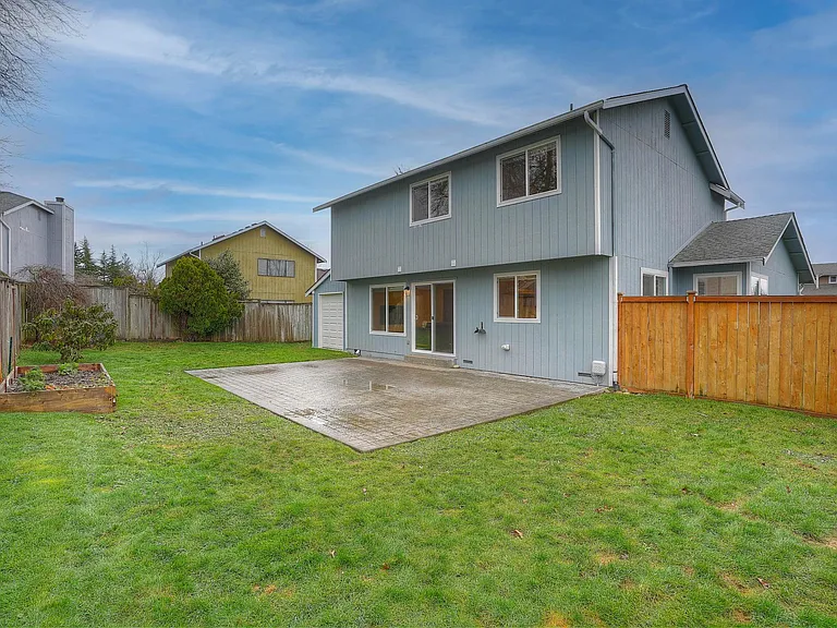 11304 SE 215th St — Photo 19