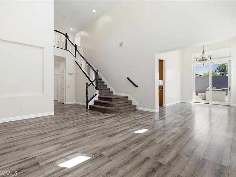 23964 Old Pomegranate Rd — Photo 3