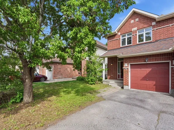 121 Thornbury Cres, Ottawa, ON K2G 6J1