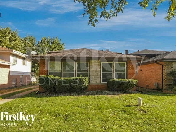 14725 Memorial Dr, Dolton, IL 60419