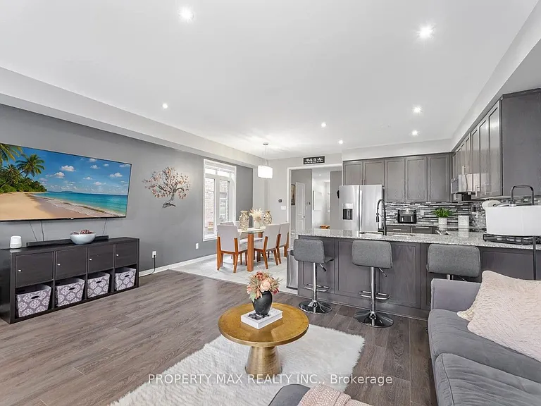 66 Rimrock Cres — Photo 18