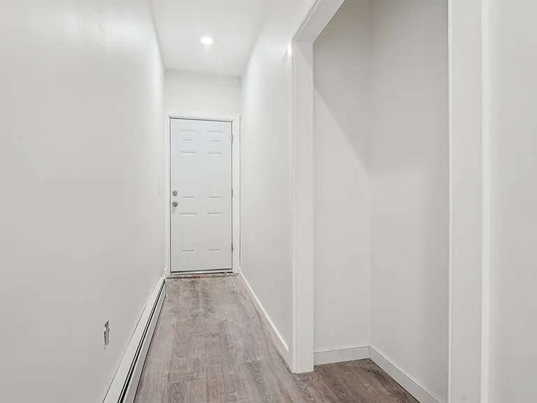 208 Magnolia St — Photo 1