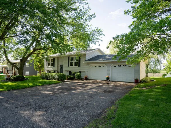 1235 Lokhorst St, Baldwin, WI 54002