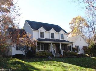 18971 Eastwood Dr, Chagrin Falls, OH 44023