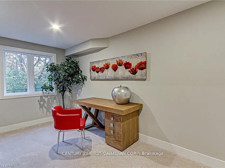 177 Edgevalley Rd #88 — Photo 30