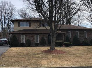 2320 W Venisa Dr, Hazle Township, PA 18202