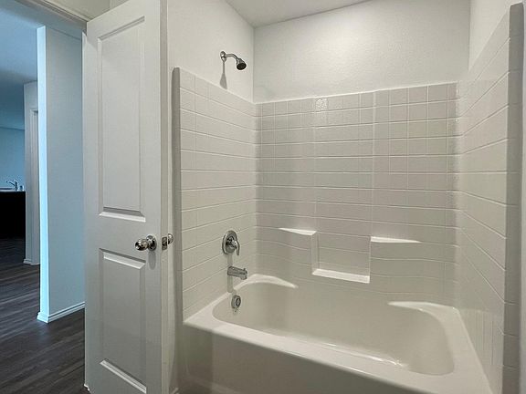 2nd image of 5457 Finbrooke Dr