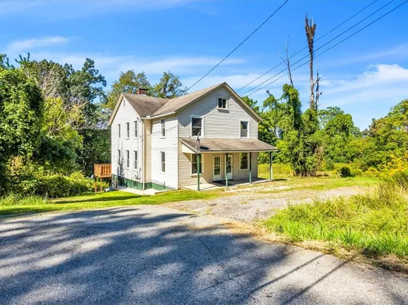 301 2nd St, Adah, PA 15410
