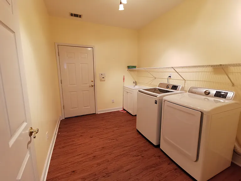 4009 Treemont Ln — Photo 12