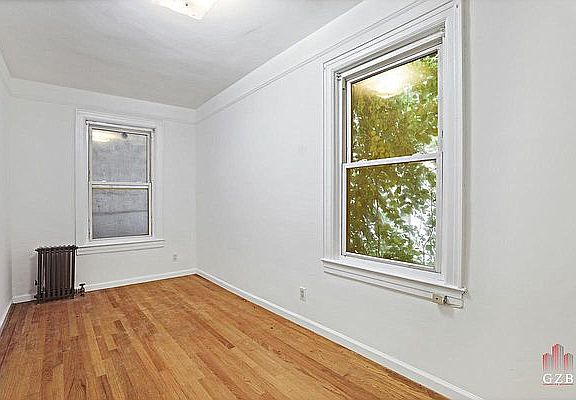 4th image of 138 1st Ave #1