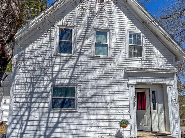 1010 Olive Street, Veazie, ME 04401