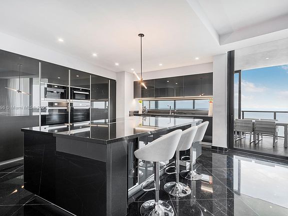 3rd image of 18555 Collins Ave APT 3505