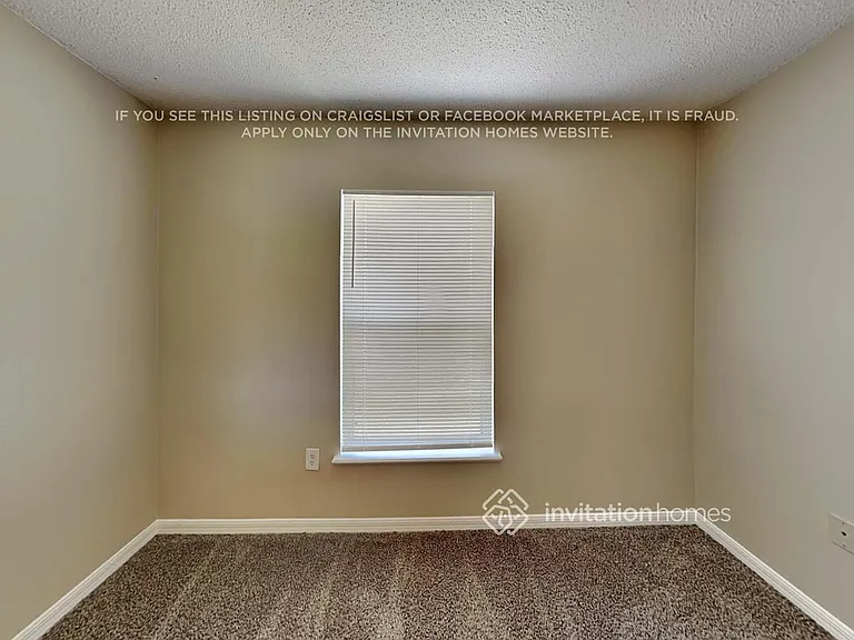 566 Kilimanjaro Dr — Photo 13