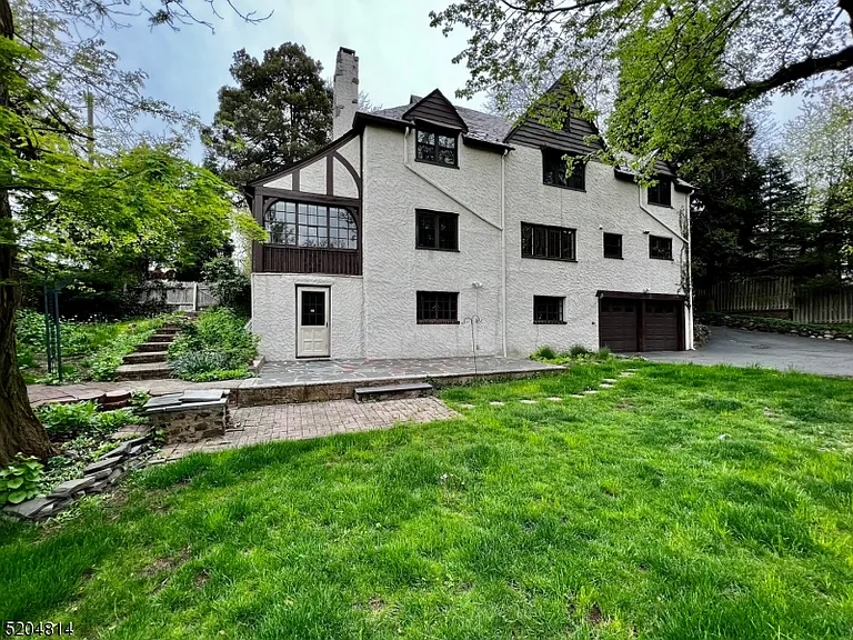 12 Hobart Gap Rd — Photo 48