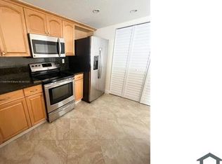 5249 W 24th Ct, Hialeah, FL 33016