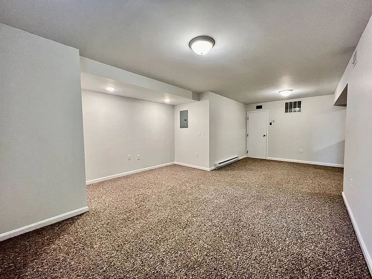1704 Broad Street — Photo 10