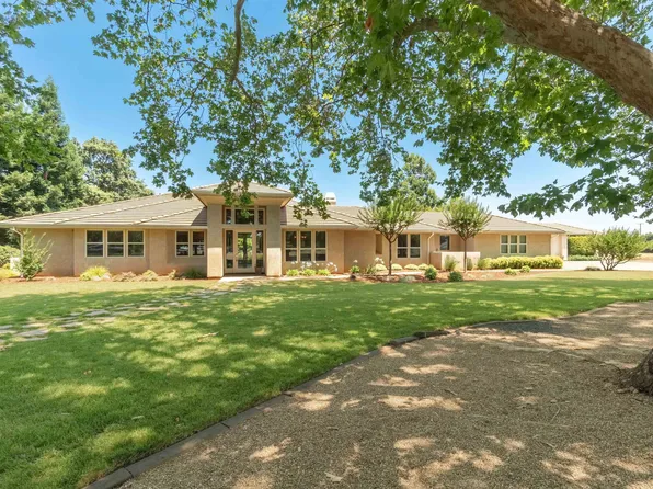 10055 Justamere Ln, Elk Grove, CA 95624
