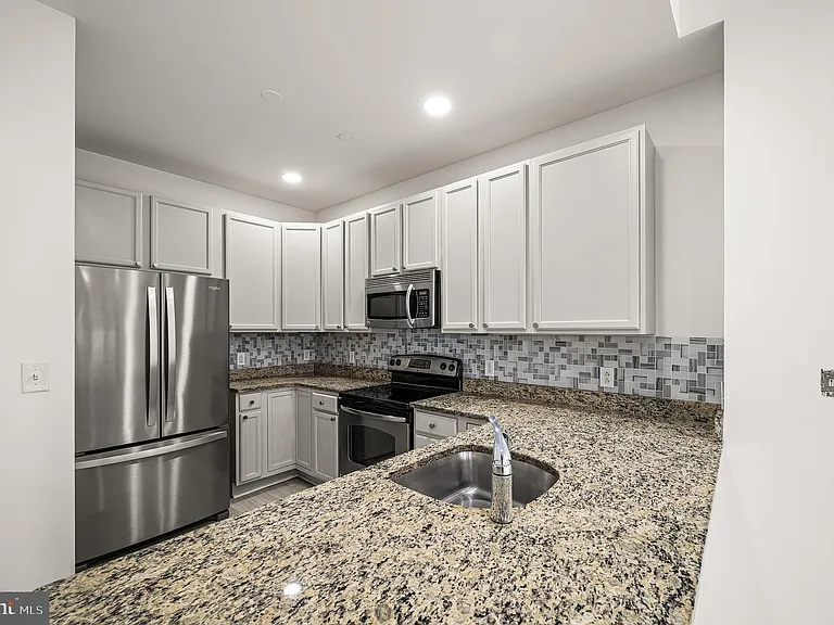 530 Harlan Blvd #G421 — Photo 10