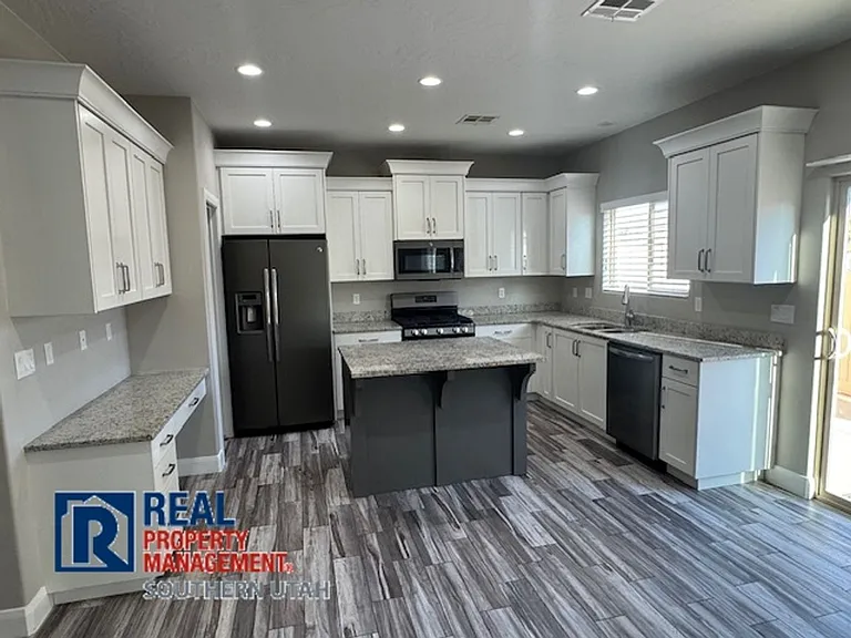 3842 Tuscany Dr #11 — Photo 4