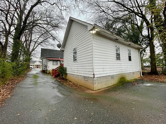 4th image of 923 Oconee St