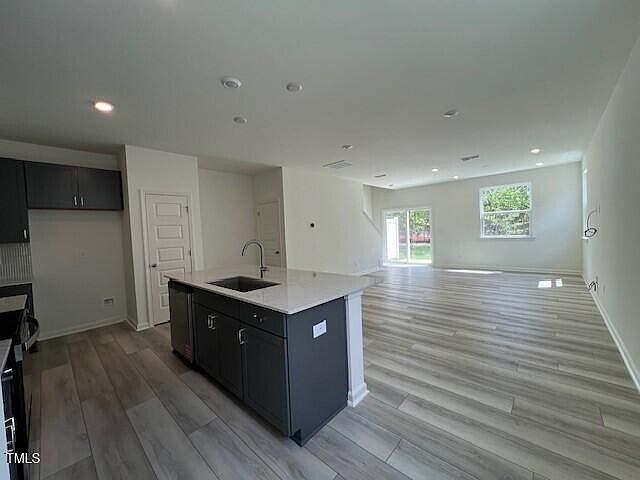 1st image of 136 Parker Ln