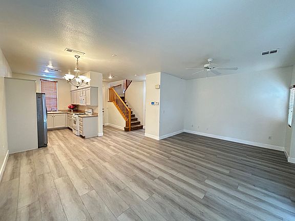 2nd image of 136 Tilbury Ave
