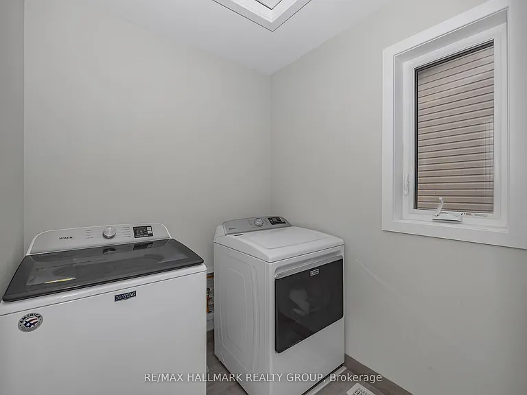 208 Big Dipper St E — Photo 30